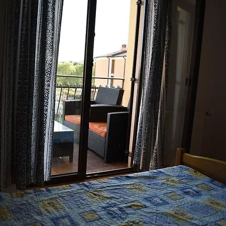 Ante Apartment *