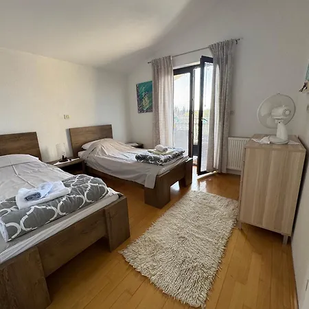 Apartment Ante