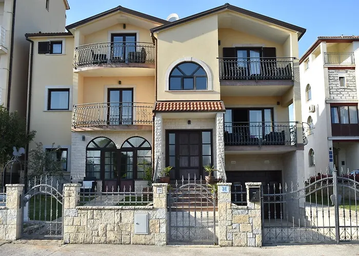 Ante Apartment