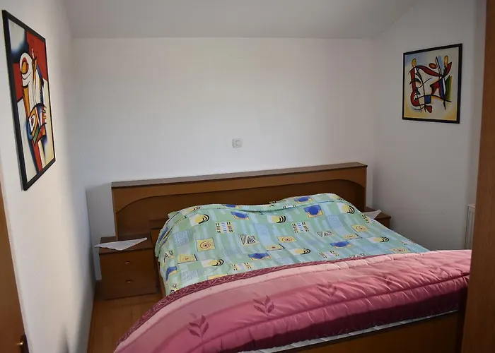 Apartment Ante