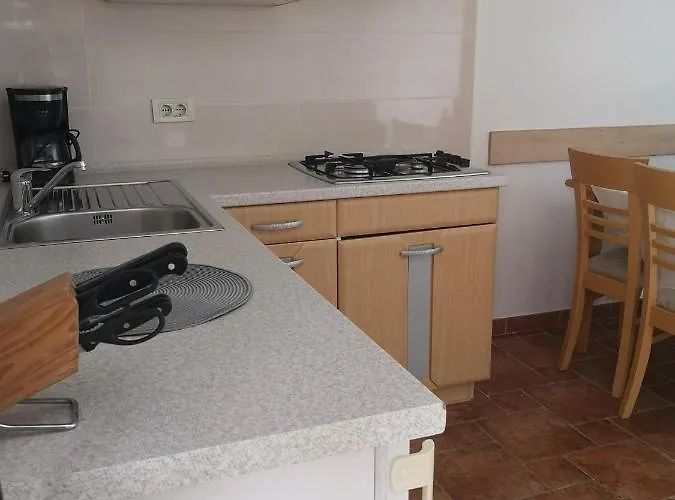 Apartment Ante *